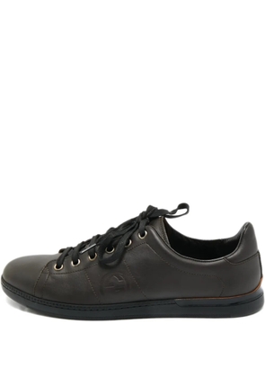 Gucci Pre-Owned lace-up sneakers - Brown