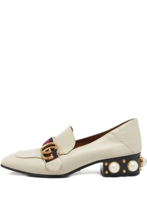 Gucci Pre-Owned Sylvie web pearl loafers - Neutrals