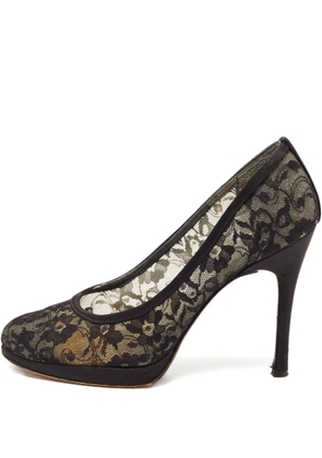 Stuart Weitzman lace floral pumps - Black