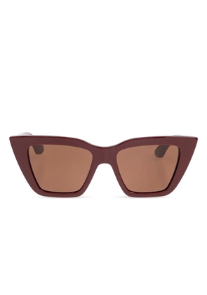 Alexander McQueen Eyewear cat eye-frame sunglasses - Red