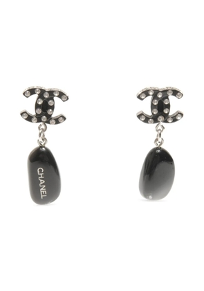 CHANEL Pre-Owned 2004 Interlocking CC rhinestone-embellished earrings - Silver