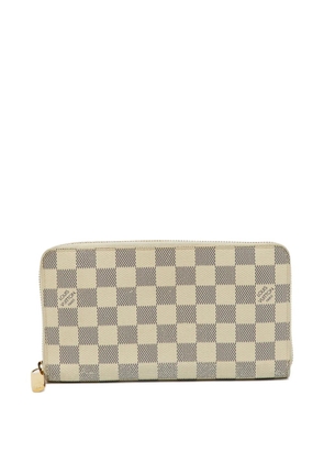 Louis Vuitton Pre-Owned patterned-canvas wallet - Neutrals