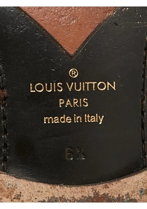 Louis Vuitton Pre-Owned Montaigne logo leather loafer - Green