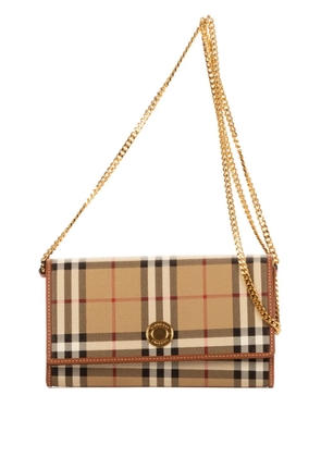 Burberry Pre-Owned 2000s check chain bag - Neutrals