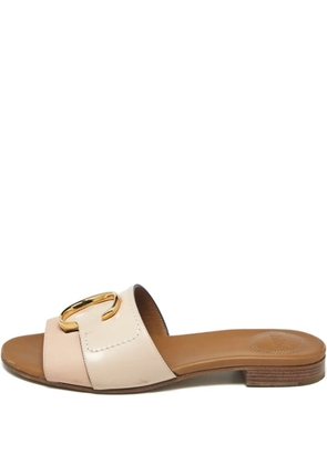 Chloé Pre-Owned logo-detail leather slides - Neutrals