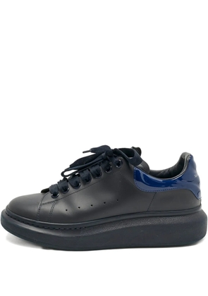 Alexander McQueen Pre-Owned leather sneakers - Black