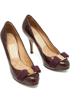Ferragamo Pre-Owned 100mm Vara Bow quilted pumps - Red