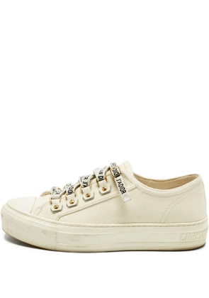 Christian Dior Pre-Owned Walk'n'Dior canvas sneakers - Neutrals