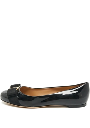 Ferragamo Pre-Owned Varina bow-detail ballet flats - Black