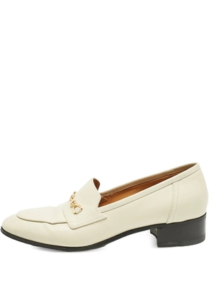 Gucci Pre-Owned horsebit leather loafers - White