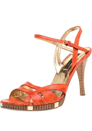 Sergio Rossi Vintage pre-owned 100mm crocodile embossed platform sandals - Orange