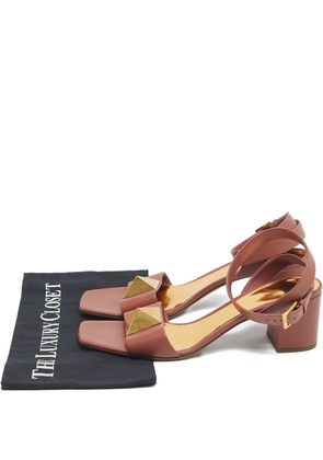 Valentino Garavani Pre-Owned Stud leather pumps - Pink