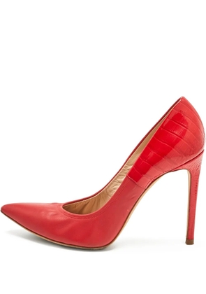 Casadei Vintage crocodile-embossed leather pumps - Red