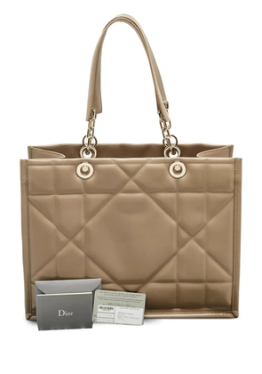 Christian Dior Pre-Owned medium Essential leather tote bag - Neutrals