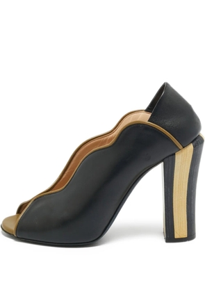 Fendi Pre-Owned scallop-edge leather pumps - Black