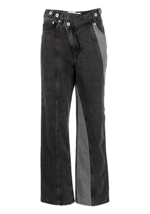 Feng Chen Wang logo-patch cotton straight-leg trousers - Black
