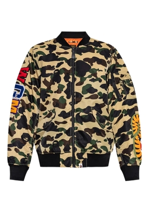 A BATHING APE® camouflage-pattern bomber jacket - Yellow