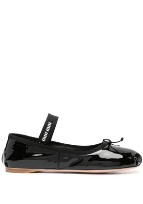 Miu Miu logo-band ballerina shoes - Black