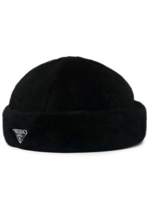 Prada triangle-logo shearling hat - Black