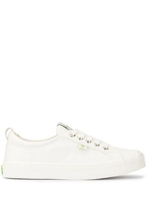 Cariuma OCA low-top canvas sneakers - White