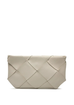 Bottega Veneta Pre-Owned 2012-2025 Nappa Maxi Intrecciato Blown Up Pouch clutch bag - White