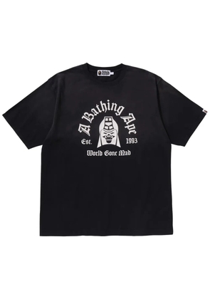 A BATHING APE® logo-print T-shirt - Black