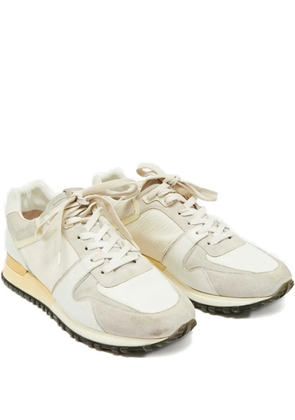 Louis Vuitton Pre-Owned Run Away leather sneakers - White