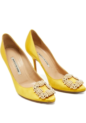 Manolo Blahnik Hangisi satin pumps - Yellow