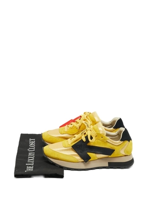 Off-White Pre-Owned HG Runner suede sneakers - Yellow
