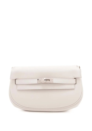 Hermès Pre-Owned 2024 Swift Kelly Moove crossbody bag - White