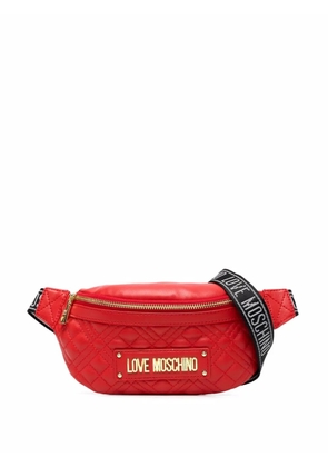 Love Moschino quilted logo plaque belt bag - Red