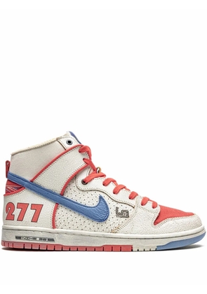 Nike x Ishod Wair x Magnus Walker SB Dunk High sneakers - White