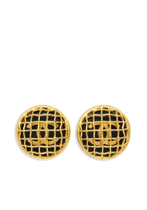 CHANEL Pre-Owned 1995 CC button clip-on earrings - Gold