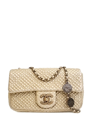 CHANEL Pre-Owned 2014-2015 Small Micro Quilted Metallic Lambskin Coin Flap shoulder bag - Gold