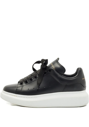 Alexander McQueen Pre-Owned lace-up leather sneakers - Black