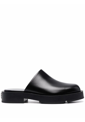 Givenchy logo plaque block-heel mules - Black