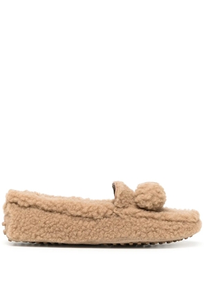 Tod's shearling Gommino driving shoes - Brown