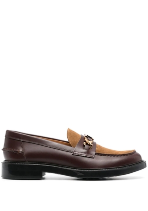 Tod's logo-plaque panelled loafers - Brown