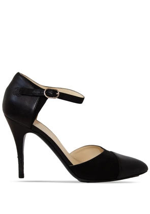 CHANEL Pre-Owned buckled leather pumps - Black