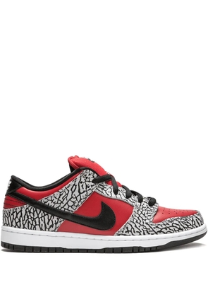 Nike x Supreme SB Dunk Low Premium 'Red Cement' sneakers