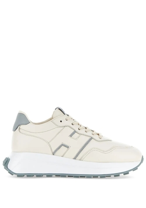 Hogan logo-patch sneakers - Neutrals