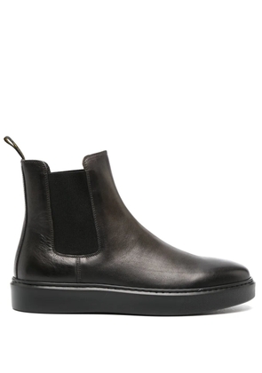 Doucal's leather Chelsea ankle boots - Grey