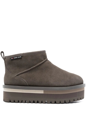 Tommy Jeans suede boots - Grey