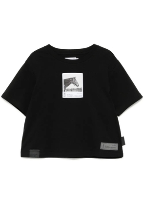izzue logo patched T-shirt - Black