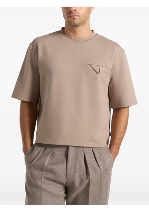 Manière De Voir Léon triangle-pocket cotton T-shirt - Neutrals