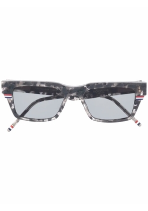 Thom Browne Eyewear TB714 tortoiseshell-effect sunglasses - Grey