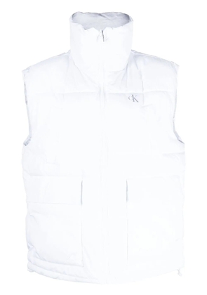 Calvin Klein Jeans logo-print padded gilet - White