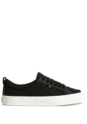 Cariuma Oca Low quilted lace-up sneakers - Black
