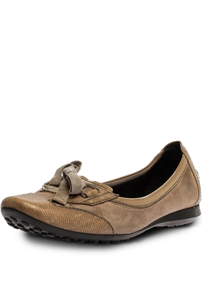 Tod's Vintage Patent Leather Suede bow flats - Neutrals
