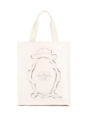 CHANEL Pre-Owned logo-print tote bag - White